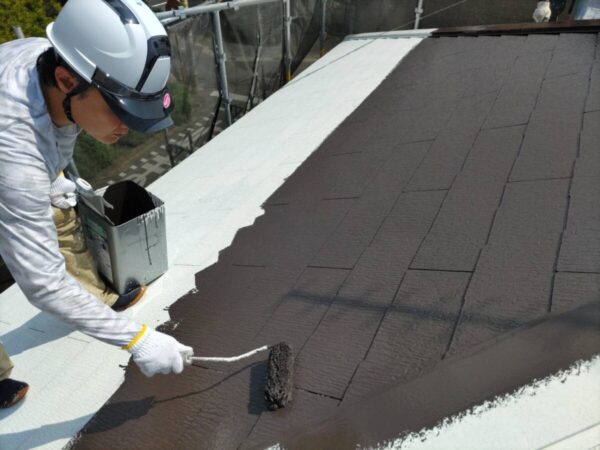 福岡県八女市　住宅塗装　屋根塗装工事　中塗り～上塗り～施工完了