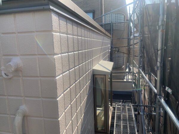 福岡県柳川市 アパート 外壁塗装 高圧洗浄後、3度塗りをおこないました!