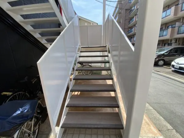 福岡県大牟田市 マンション 鉄骨階段塗装 下地処理~下塗り~中塗り~上塗り