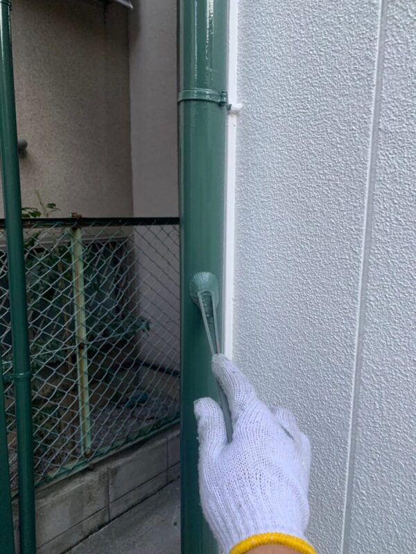 福岡県大牟田市　アパート　付帯部塗装　雨樋の劣化を放置するとどうなる？