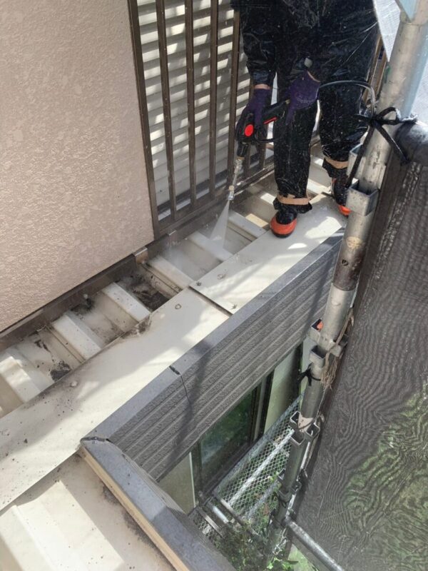 福岡県みやま市 A様邸 外壁塗装工事 塗装前の必須作業!高圧洗浄をおこないました